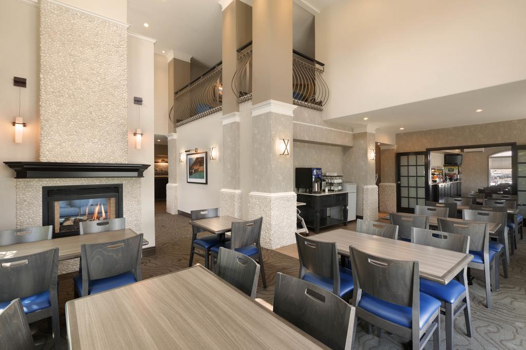 Days Inn & Suites By Wyndham Брендон Екстер'єр фото