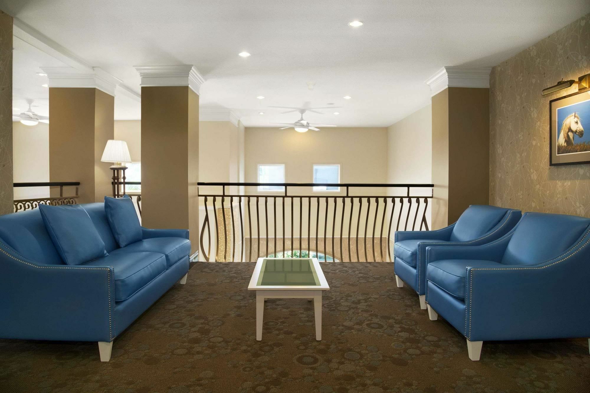 Days Inn & Suites By Wyndham Брендон Екстер'єр фото